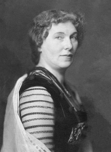 Photograph of Clara Viebig in Berlin by Nicola Perscheid, 1910 - Nicola Perscheid