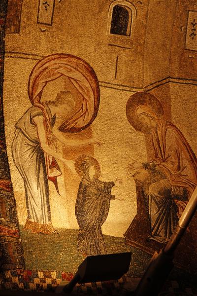Virgin First Seven Steps, c.1320 - Візантійські Мозіїки