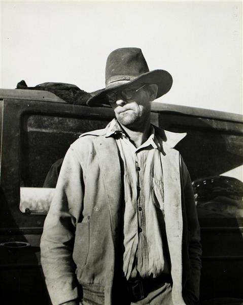 Texas Farmer in California Looking for Work for Himself and His Family, 1935 - 多萝西·兰格