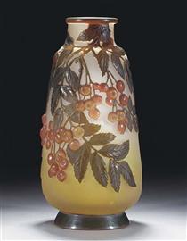 Mould-Blown Cameo Glass Vase - 艾米里·加利